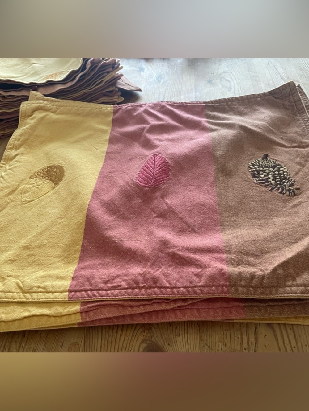 🍂🍁Embroidered Cotton Napkins and Placemats
